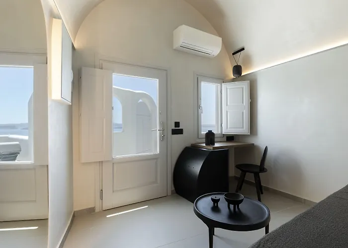 Hotel Hom Santorini (adults Only) 4*