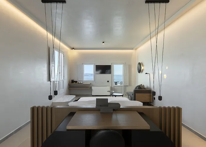 Hom Santorini (adults Only) מלון 4*